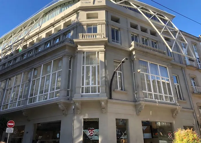 Centrico Apartamento. Parking Incl. דירה *